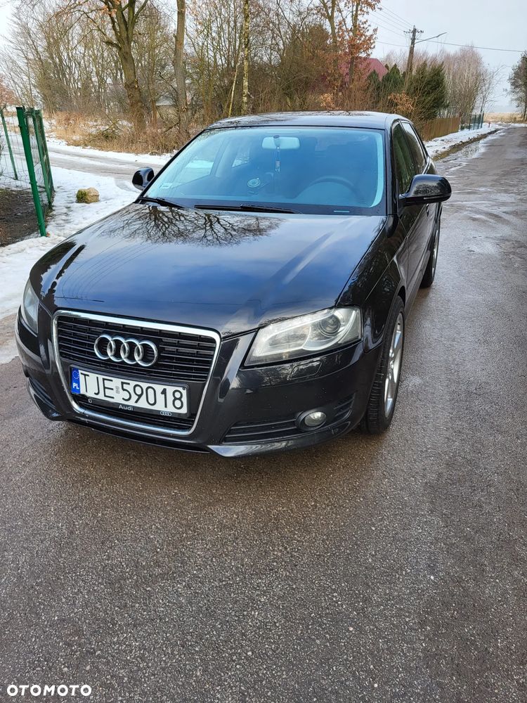 Audi A3 Sportback 1.8 TFSI Ambiente - 4