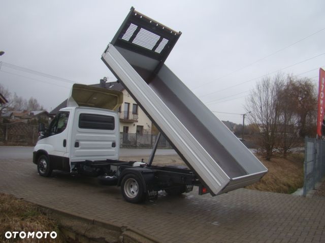 Iveco DAILY 35 C 15 3.5T 4.60M 3.5T NA HAKU CLIMATRONIC - 17