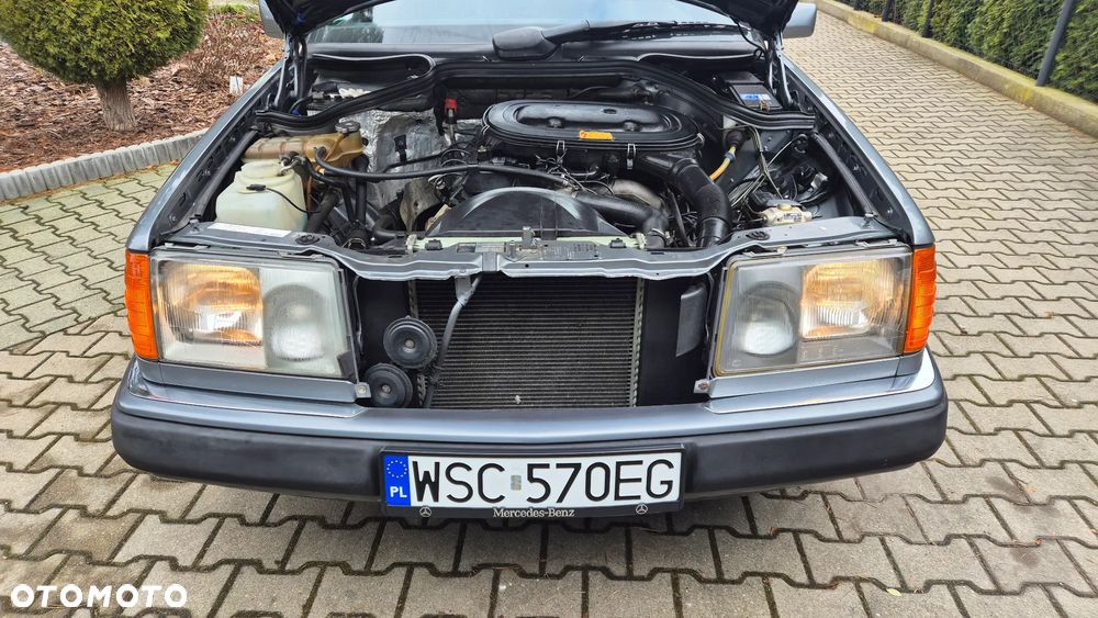 Mercedes-Benz W124 (1984-1993) - 26