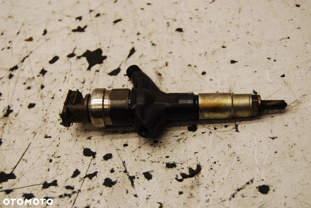 WTRYSKIWACZ SUBARU LEGACY IV LIFT 2.0 DIESEL 16613AA020 - 1