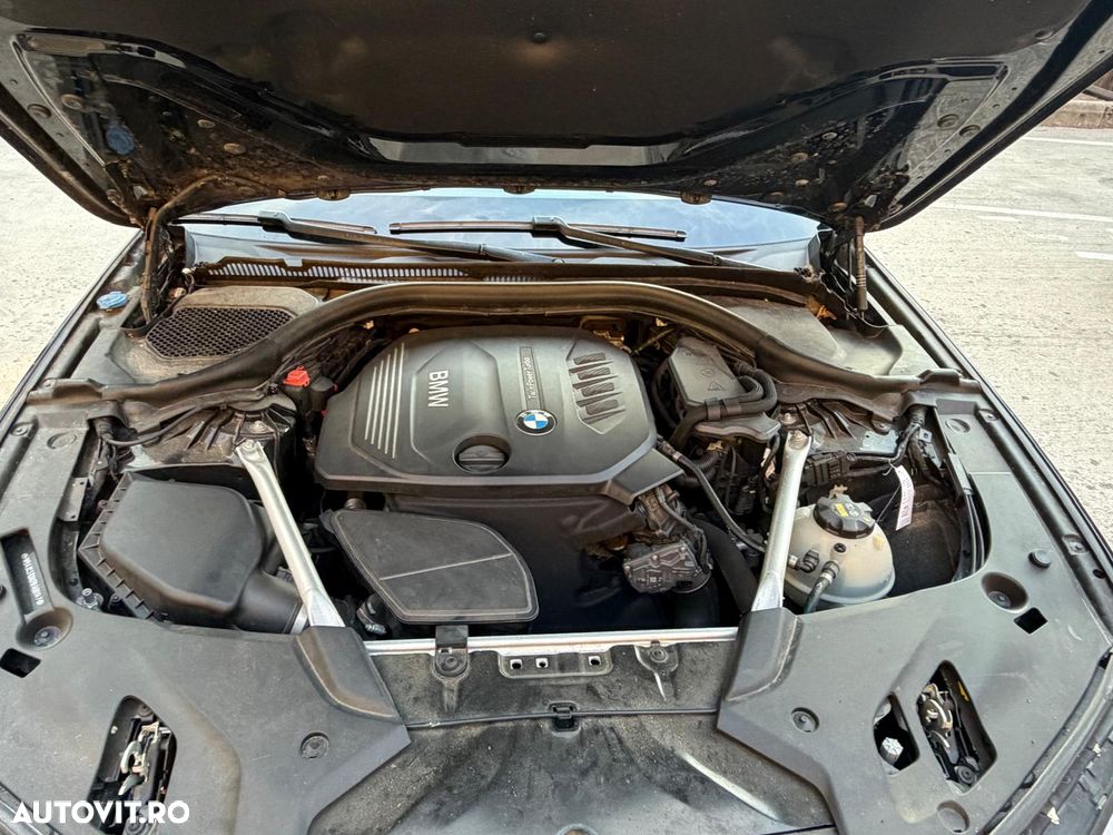 BMW Seria 5 520d Aut. Luxury Line - 12