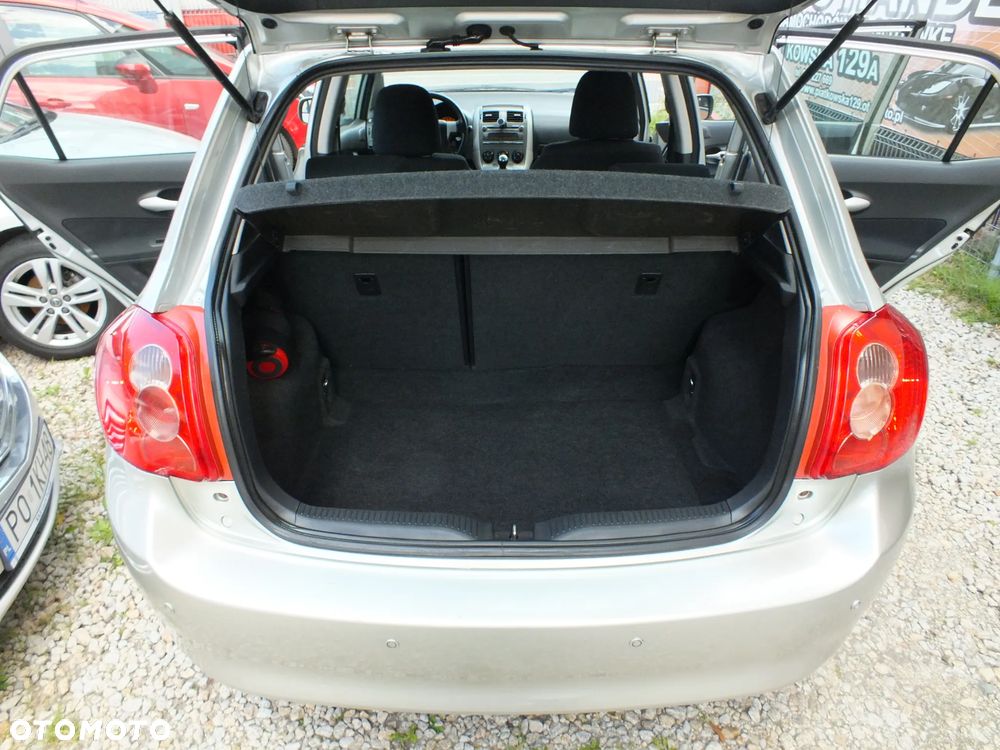 Toyota Auris - 24