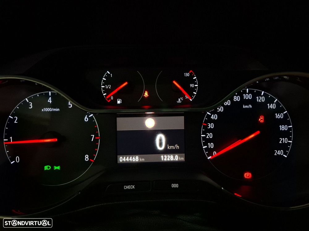 Opel Crossland 1.2 T Elegance - 15