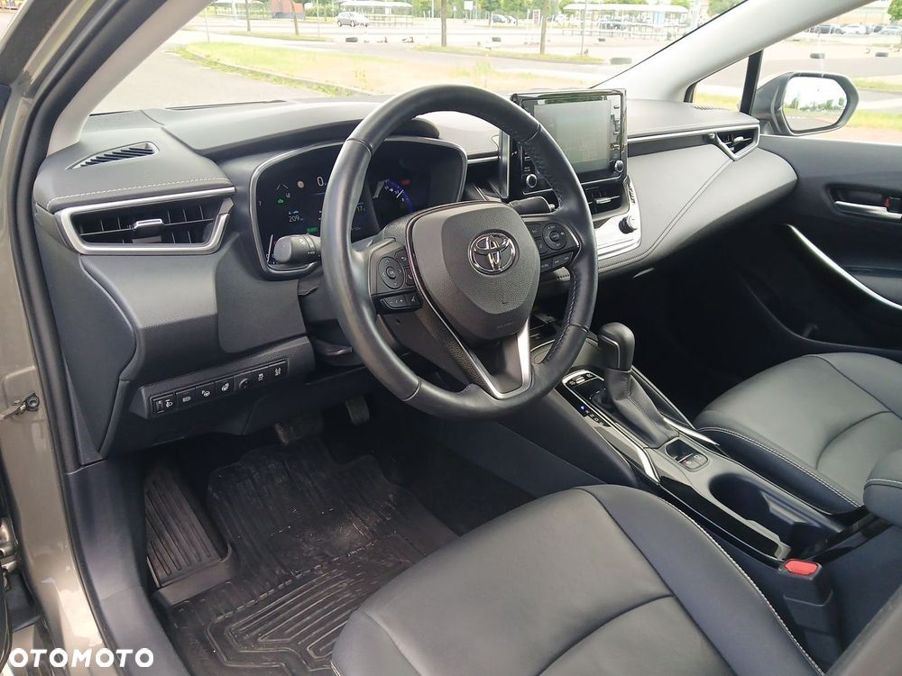 Toyota Corolla 1.8 Hybrid Executive - 17