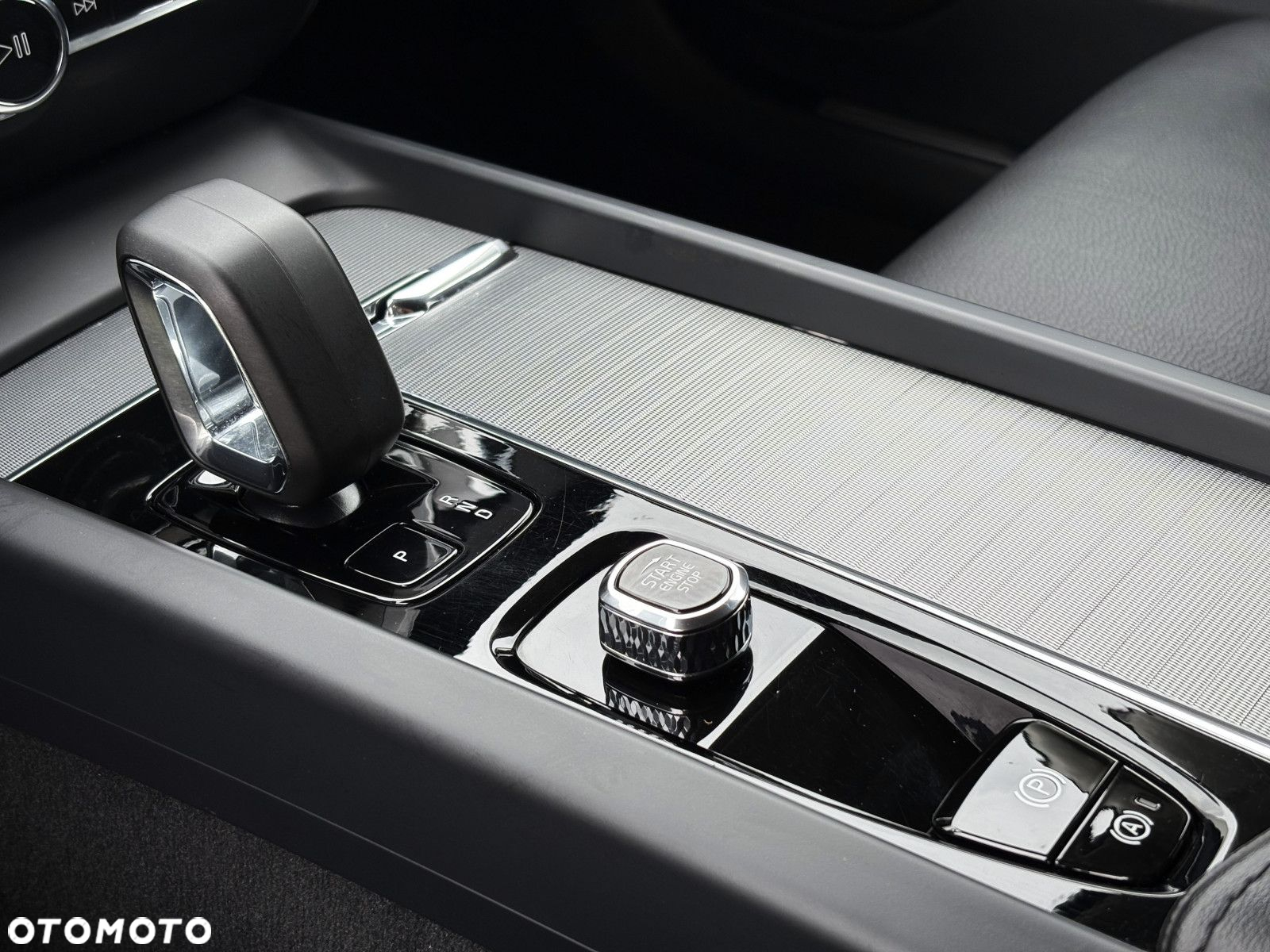 Volvo V60 Cross Country - 22