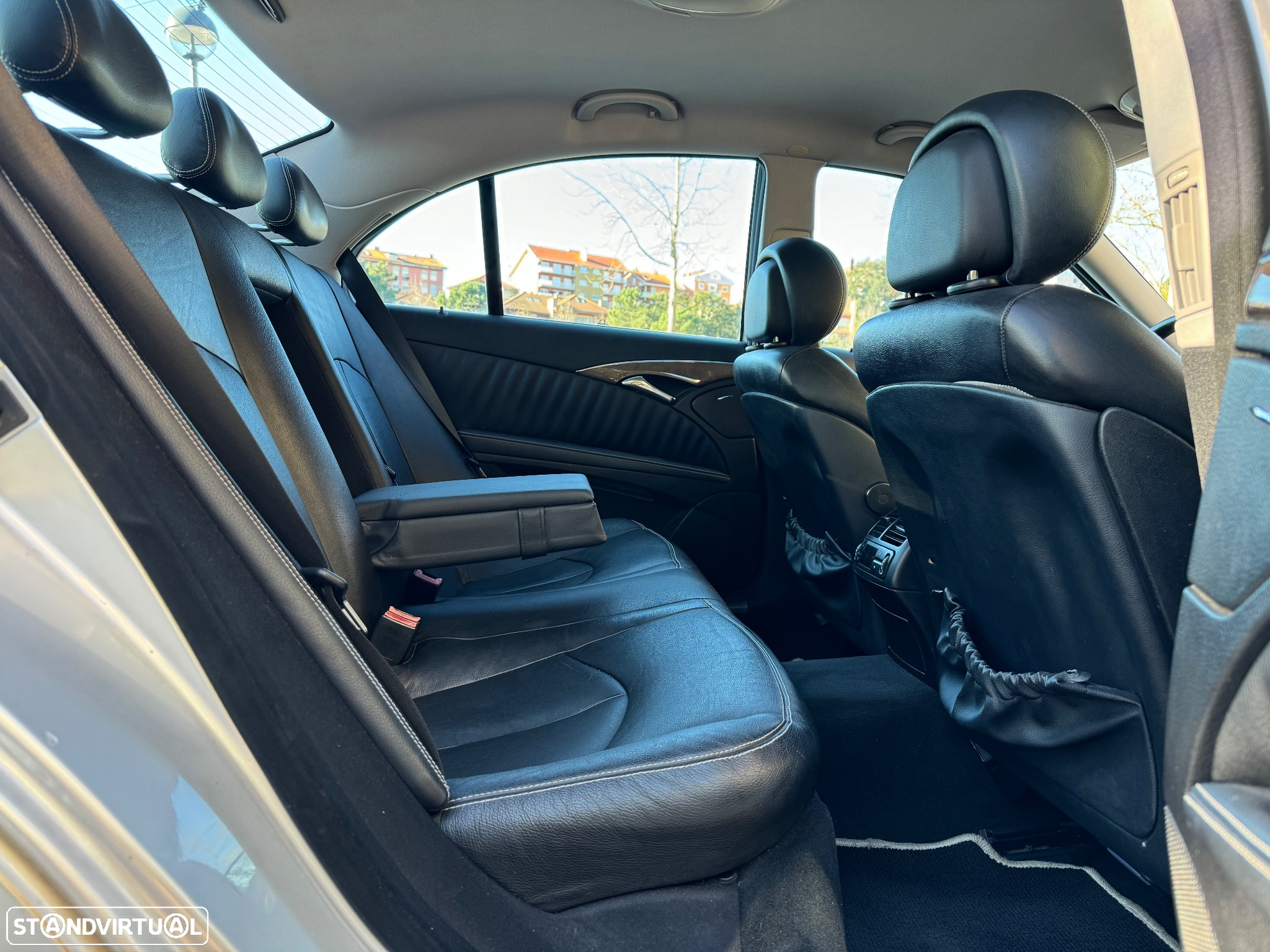 Mercedes-Benz E 320 CDi Avantgarde - 43
