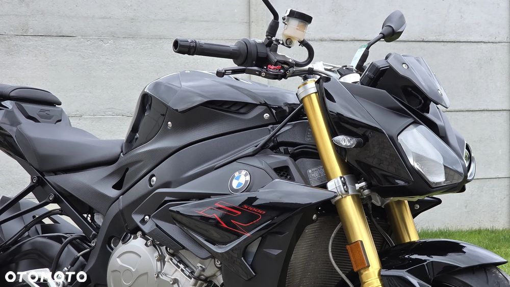 BMW S - 33