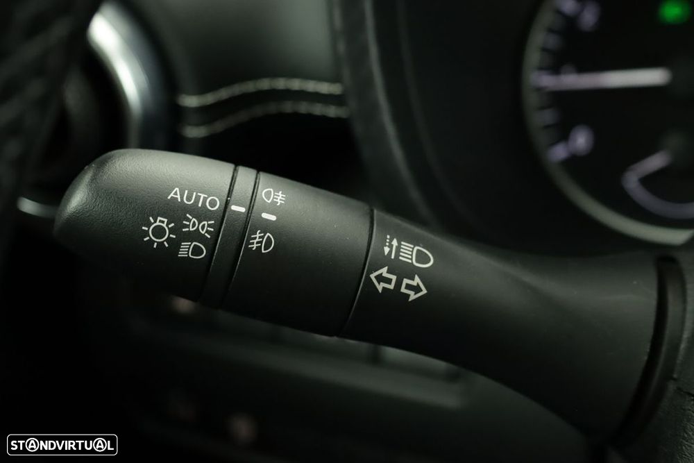 Nissan Juke 1.0 DIG-T N-Design Black DCT - 16