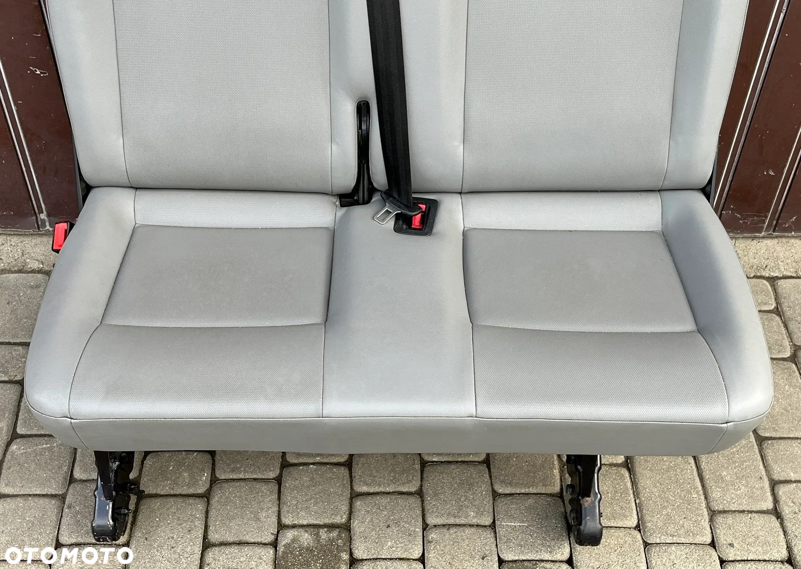 FOTEL KANAPA DWÓJKA 2 II DRUGI RZĄD ŚRODKOWY SKAJA SKÓRA ISOFIX VW T5 LIFT T6 CARAVELLE TRANSPORTER EU - 2
