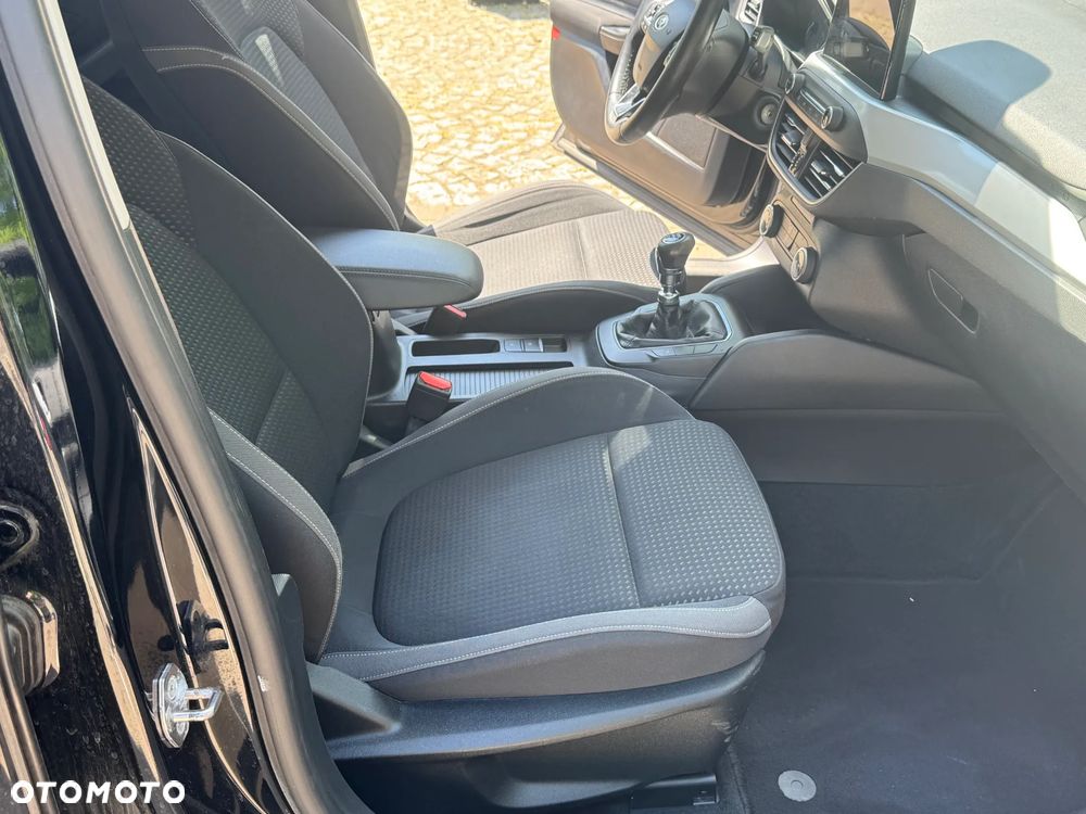 Ford Focus 1.0 EcoBoost Trend - 14