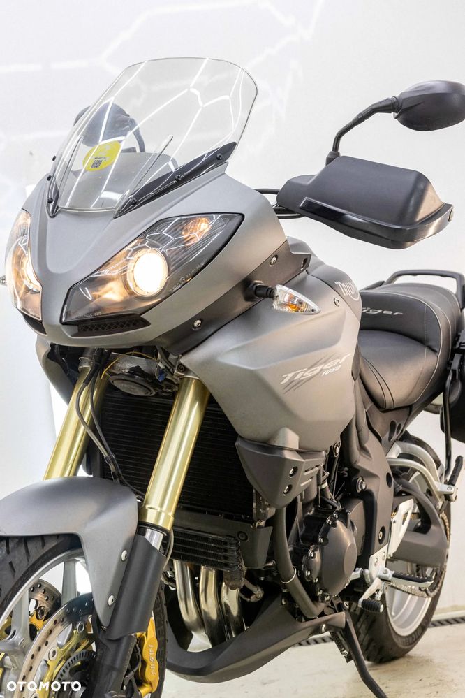 Triumph Tiger - 12