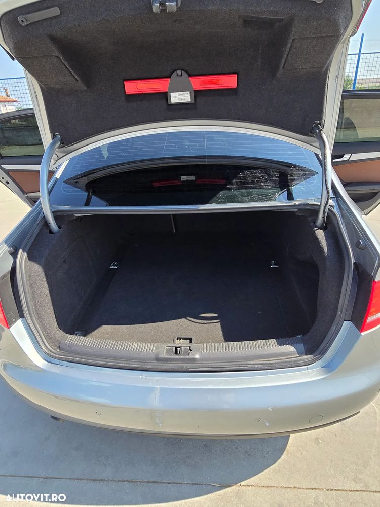 Audi A4 Limuzina 2.0 TDI B8 - 13