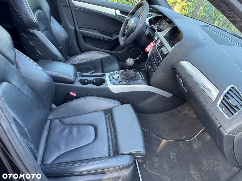 Audi A4 Avant 3.2 FSI quattro Ambiente - 16