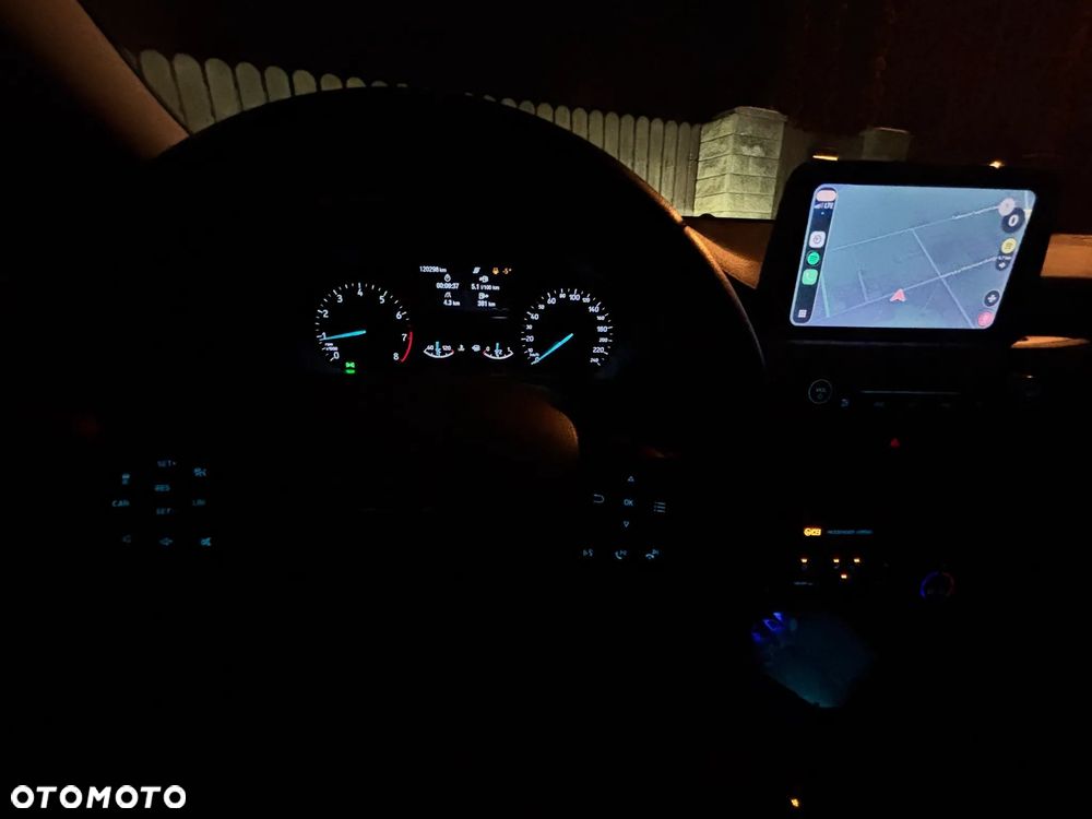 Ford Focus 1.0 EcoBoost Trend Edition - 12