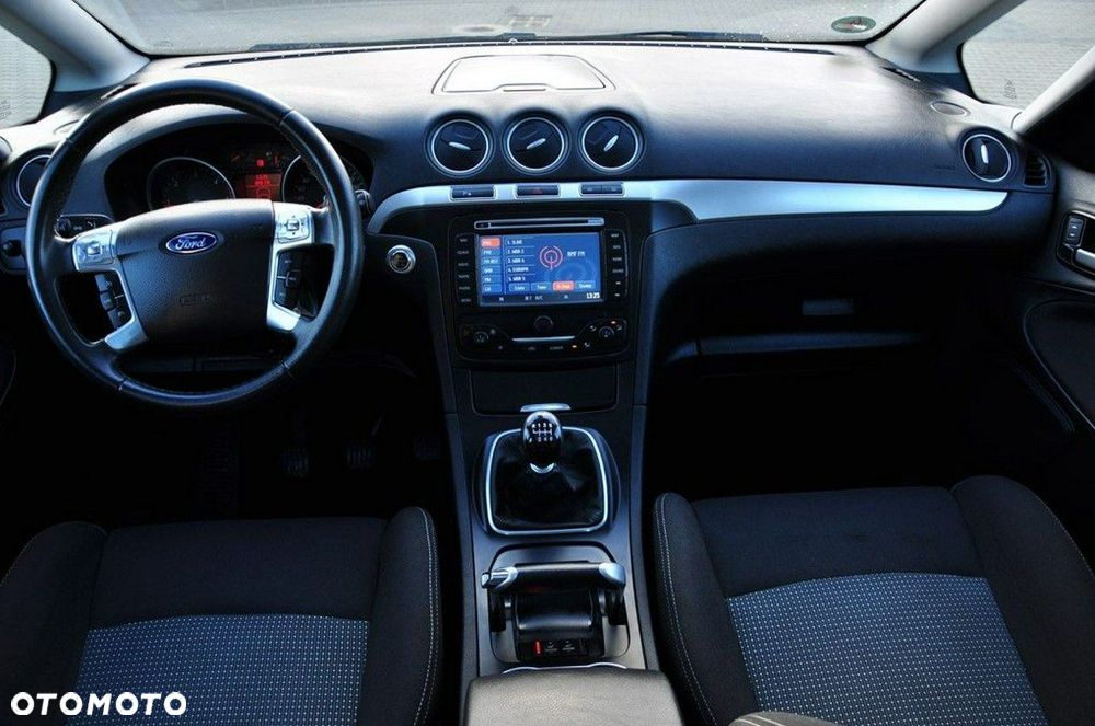 Ford S-Max 2.0 TDCi DPF Titanium X - 34