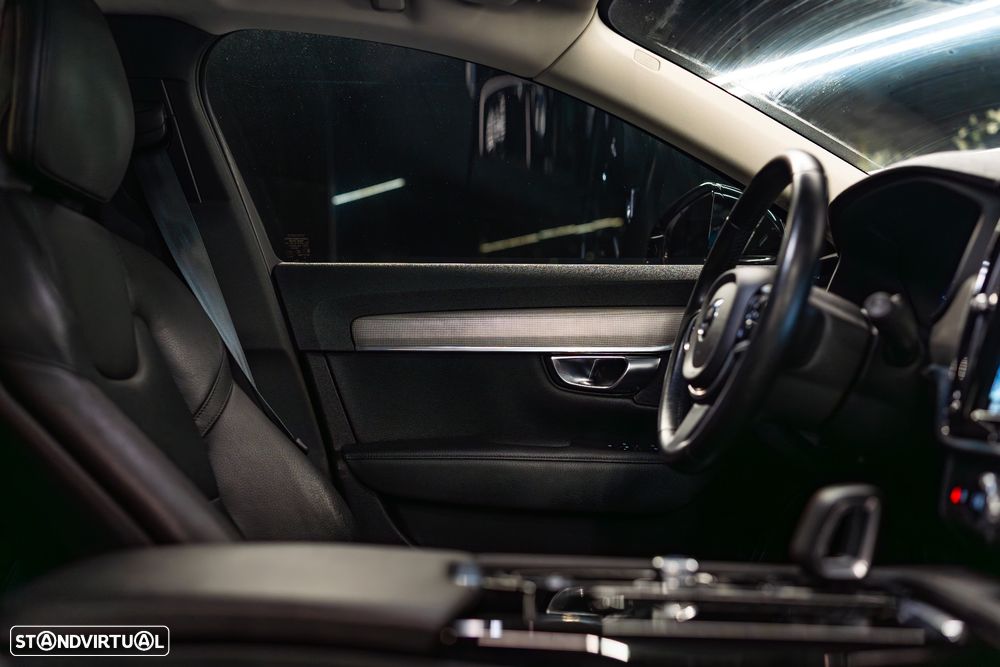 Volvo V90 2.0 T8 PHEV Inscription Expression AWD - 24