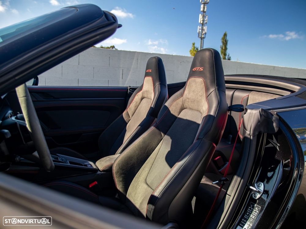Porsche 911 (992) Carrera GTS - 23