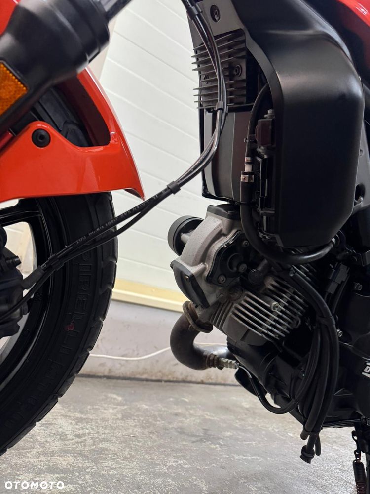 Ducati Scrambler - 12