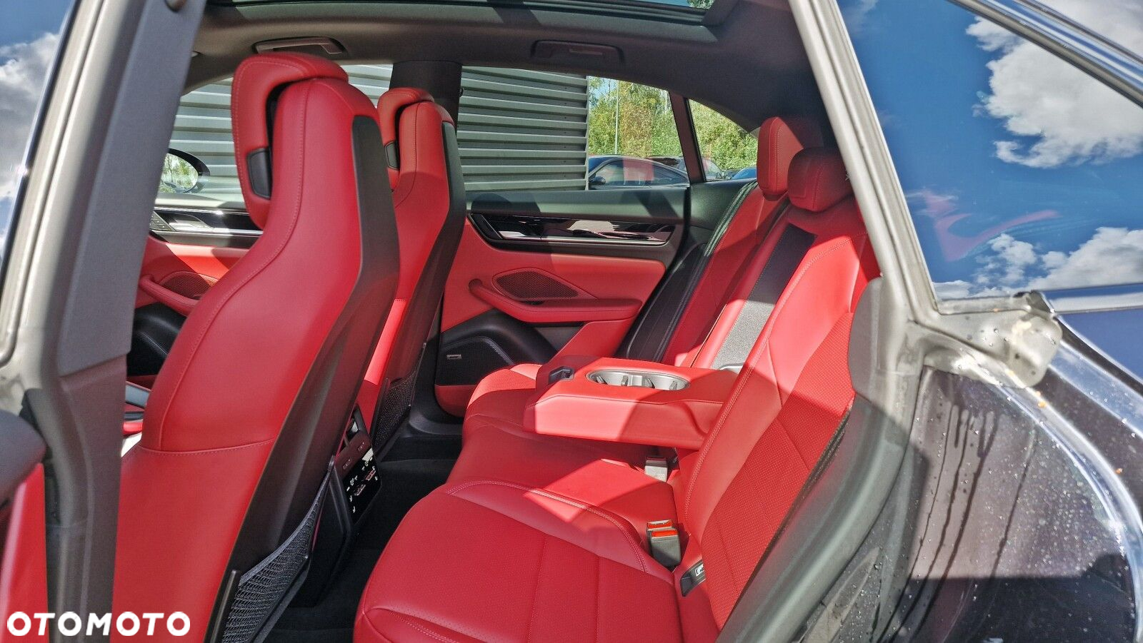 Porsche Macan - 10