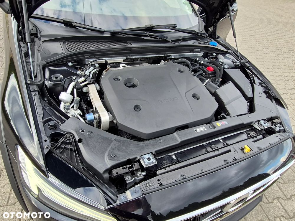 Volvo V60 Cross Country - 28