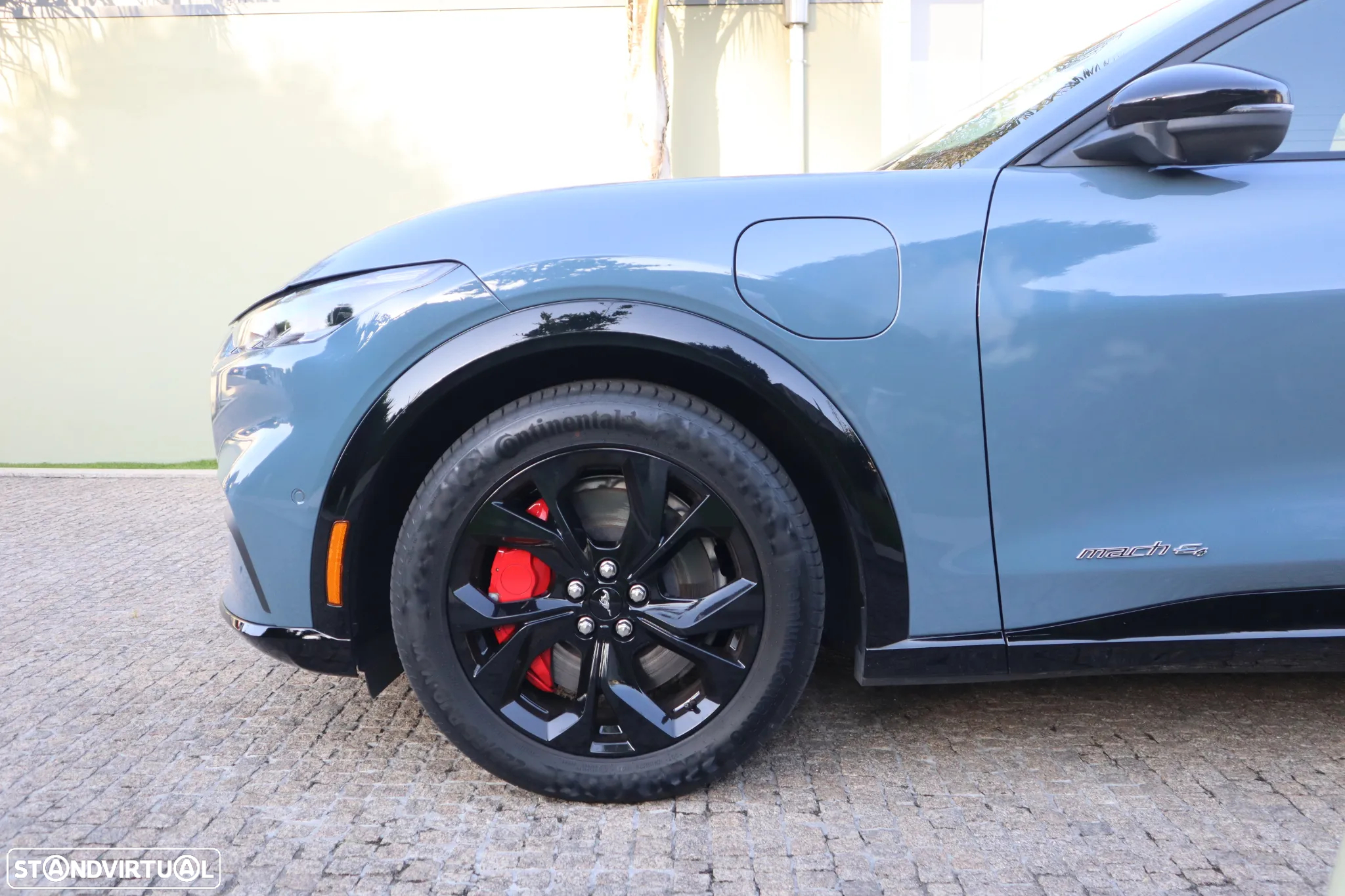 Ford Mustang Mach-E 75.7 kWh Premium AWD - 10