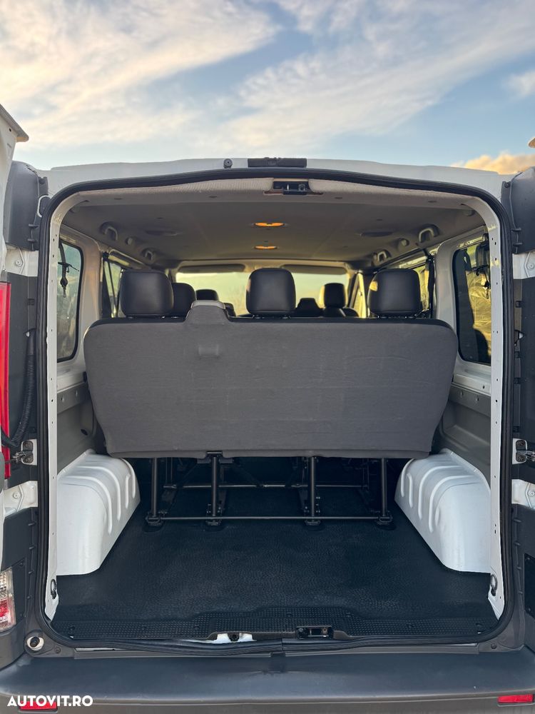 Renault Trafic Passenger 2.0 dCi L1H1 Authentique - 10