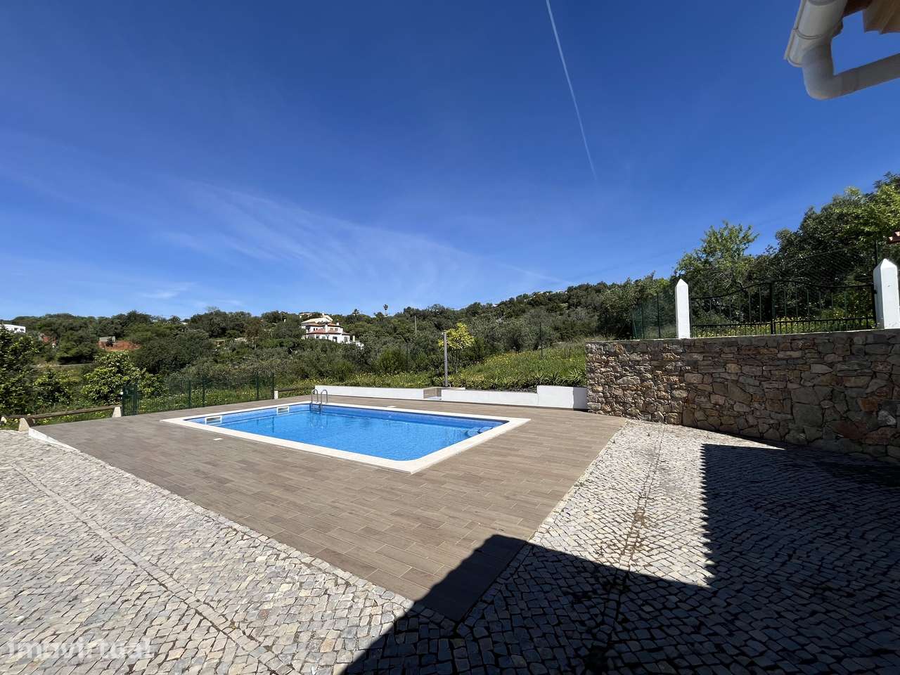 Moradia T4 com piscina e vistas mar em São Brás de Alportel - Grande imagem: 3/37