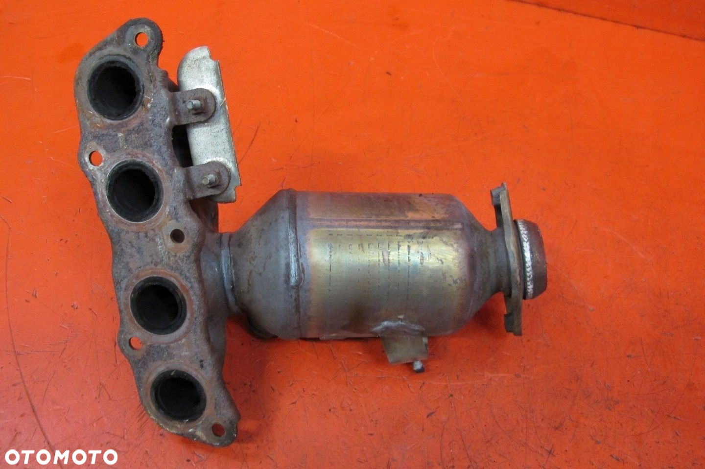 TOYOTA YARIS 1 I P1 1.0 B 1SZ-FE KATALIZATOR 0J010 - 3