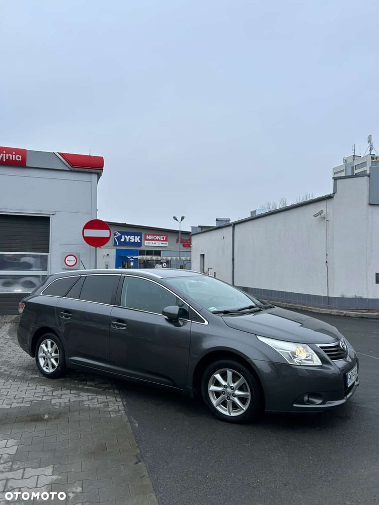 Toyota Avensis 2.0 D-4D Sol+NAVI - 4
