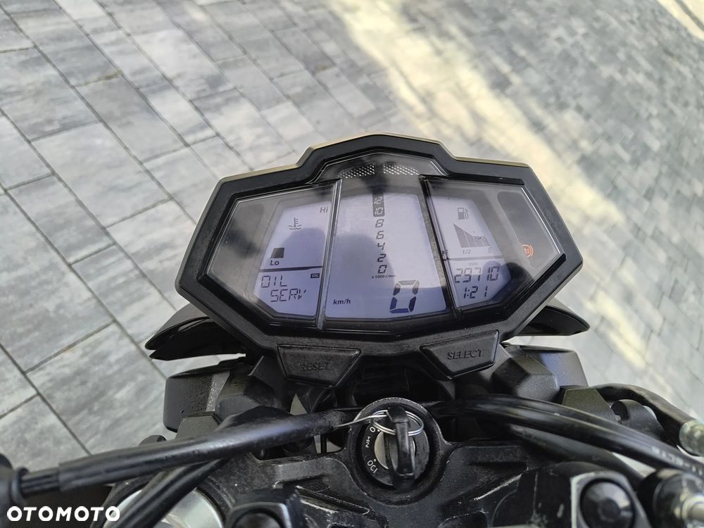 Yamaha MT - 7