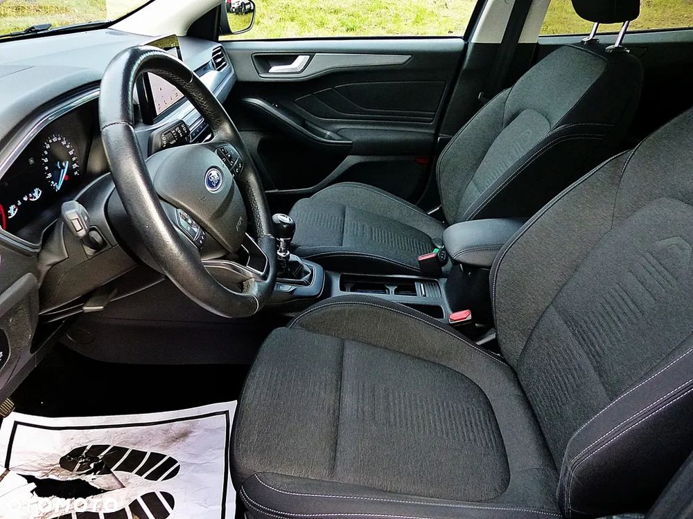 Ford Focus 1.0 EcoBoost Active - 20