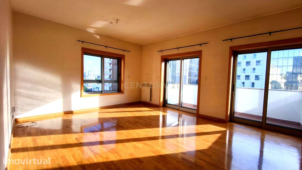 Arrendar Apartamento T2 Porto - Grande imagem: 2/36