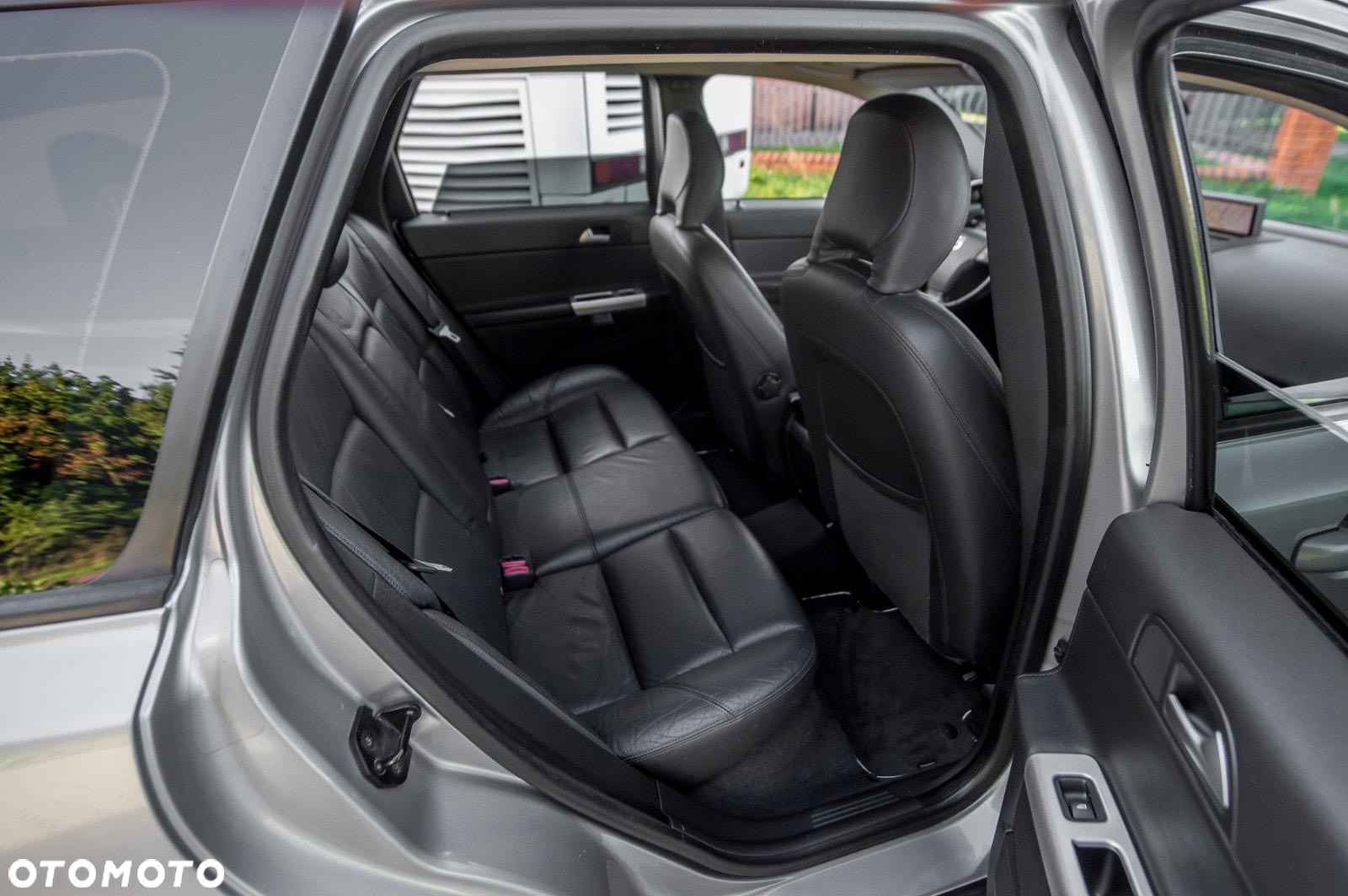 Volvo V50 2.0D DPF Powershift Kinetic - 31