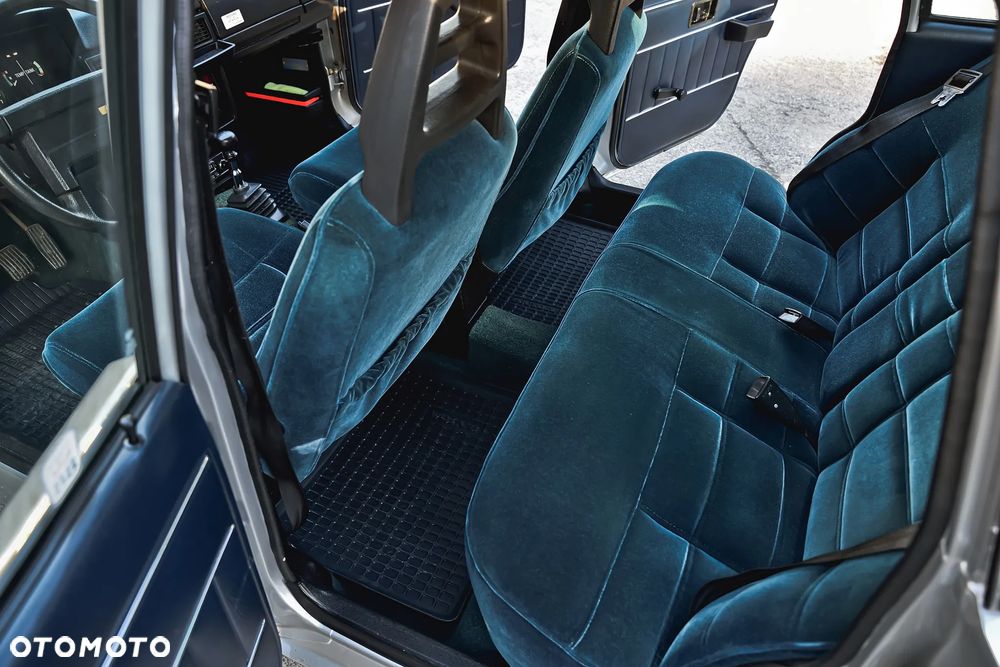Volvo Seria 200 - 12