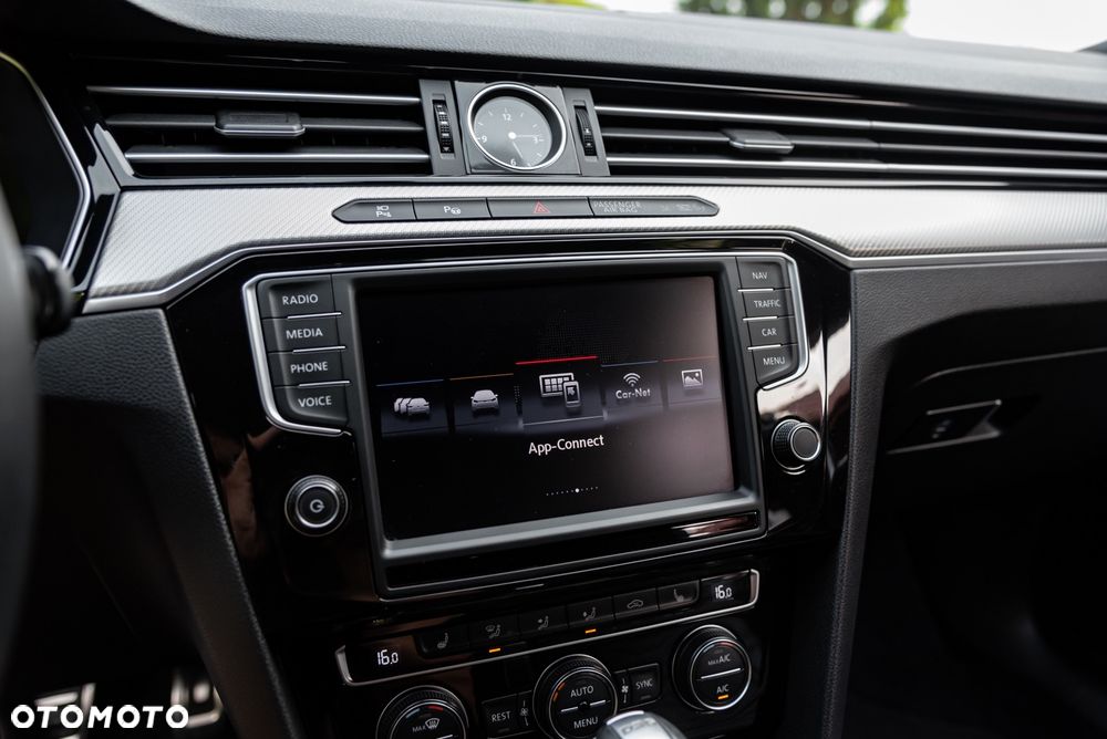 Volkswagen Passat Variant 2.0 TSI (BlueMotion Technology) 4Motion DSG Highline - 37