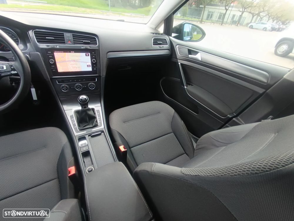 VW Golf Variant 1.6 TDi Highline - 9