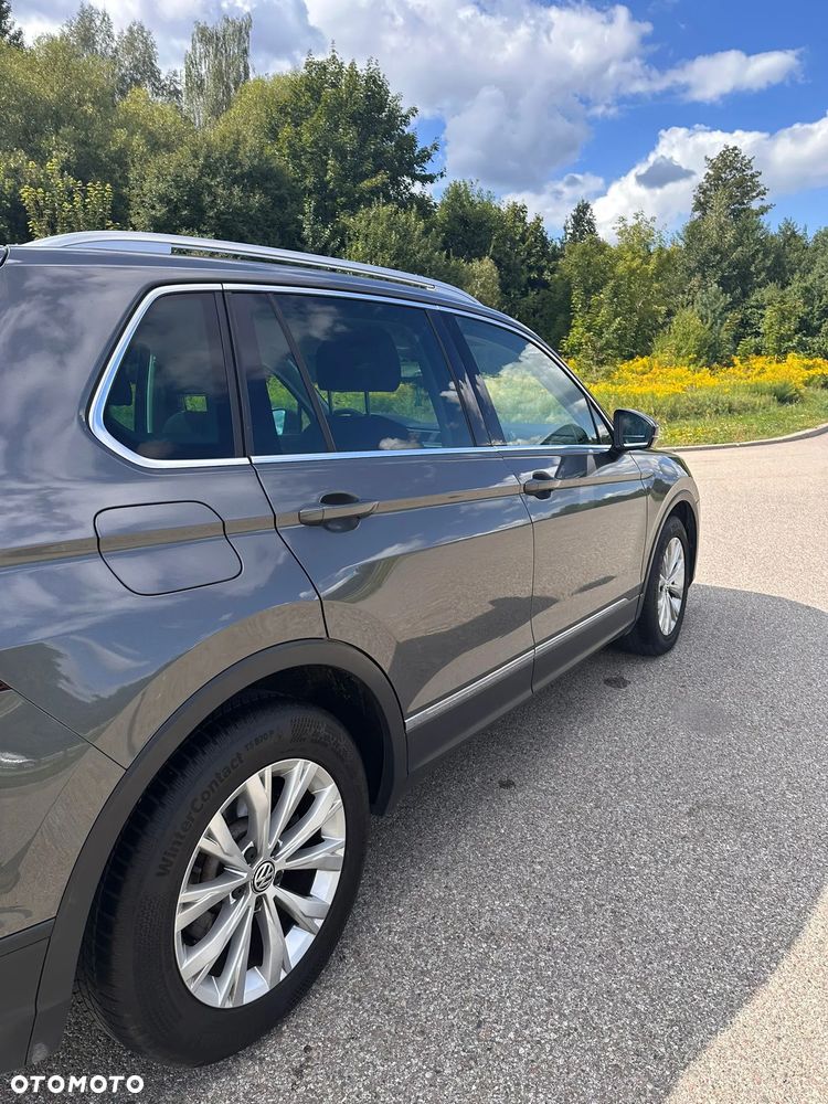 Volkswagen Tiguan - 11
