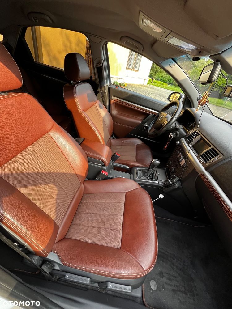 Opel Vectra 1.9 CDTI Cosmo - 11