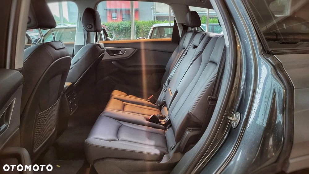 Audi Q7 - 7