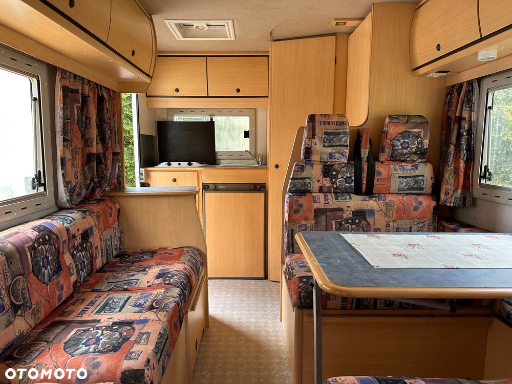 Ford Transit - 25