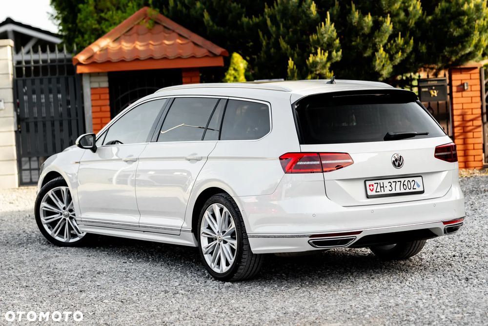 Volkswagen Passat Variant 2.0 TSI (BlueMotion Technology) 4Motion DSG Highline - 12
