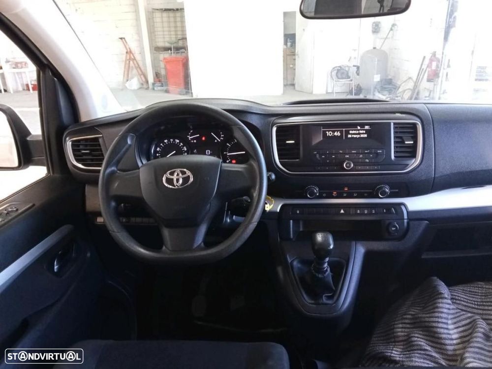 Toyota Proace Verso 1.5 D-4D L2 1.2T Comfort 9L PDL - 3