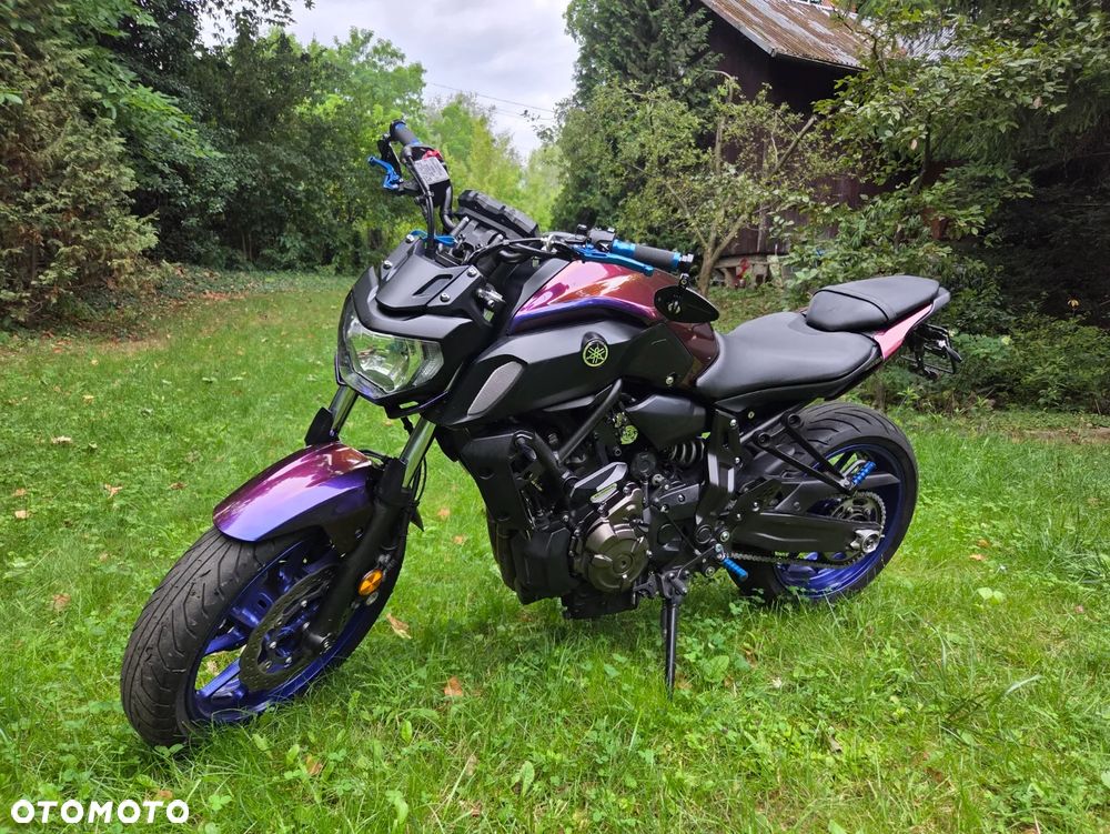 Yamaha MT - 17