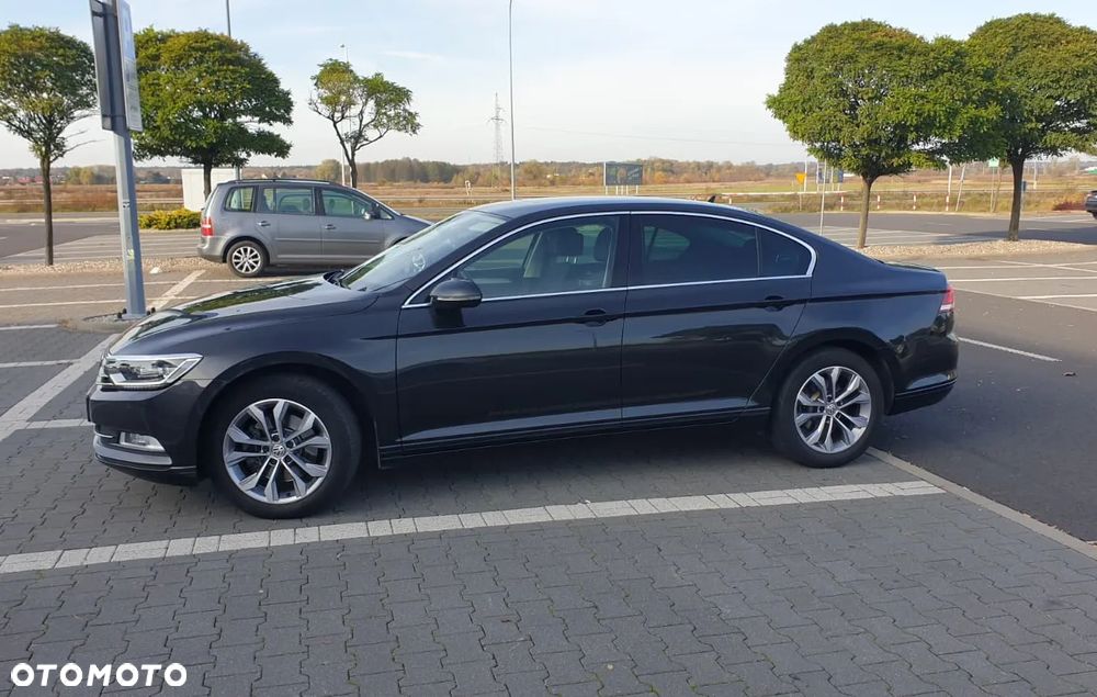 Volkswagen Passat 2.0 TDI SCR Comfortline - 3