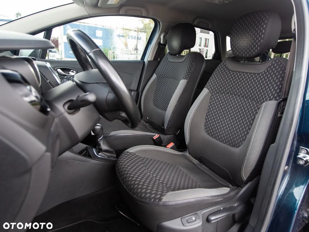 Renault Captur - 26