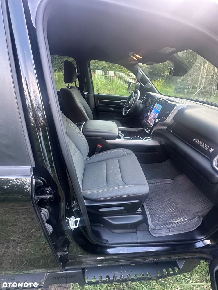 Dodge RAM 5.7 4x4 - 3