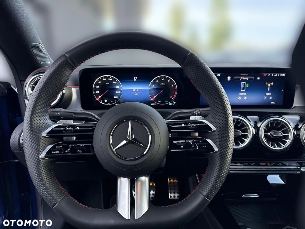 Mercedes-Benz CLA 200 AMG Line 7G-DCT - 10