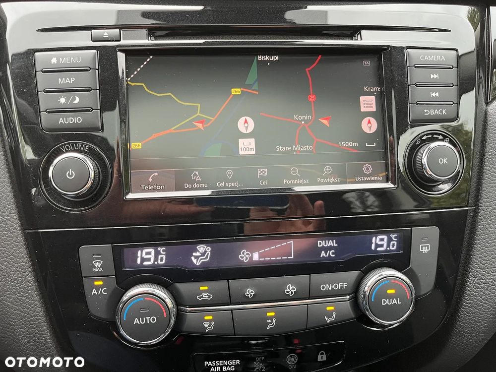 Nissan Qashqai 1.3 DIG-T N-Connecta - 27