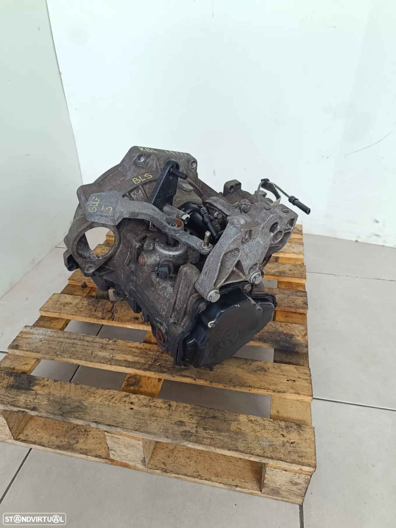 Motor golf 5 1.9TDI 105cv BLS caixa 5 velocidades KBL 2009 - 9
