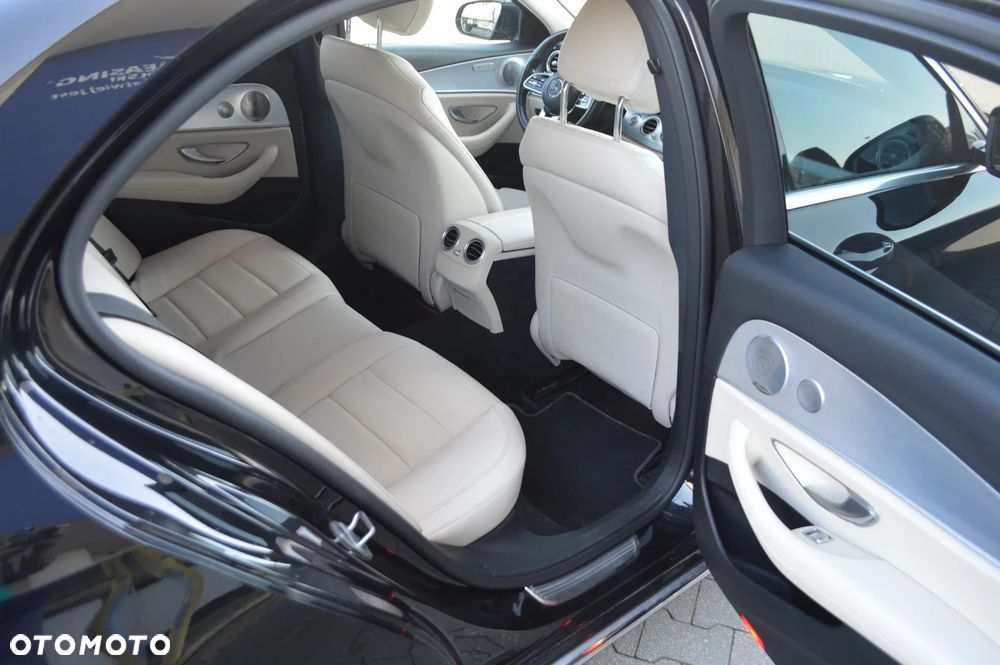 Mercedes-Benz Klasa E 220 d 4-Matic Avantgarde - 11